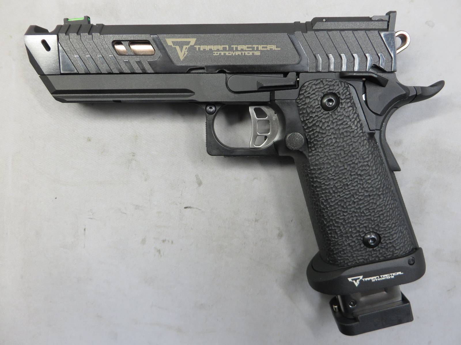 【BATON Airsoft】BT-PIT VIPER CO2 ジョンウィック・刻印有