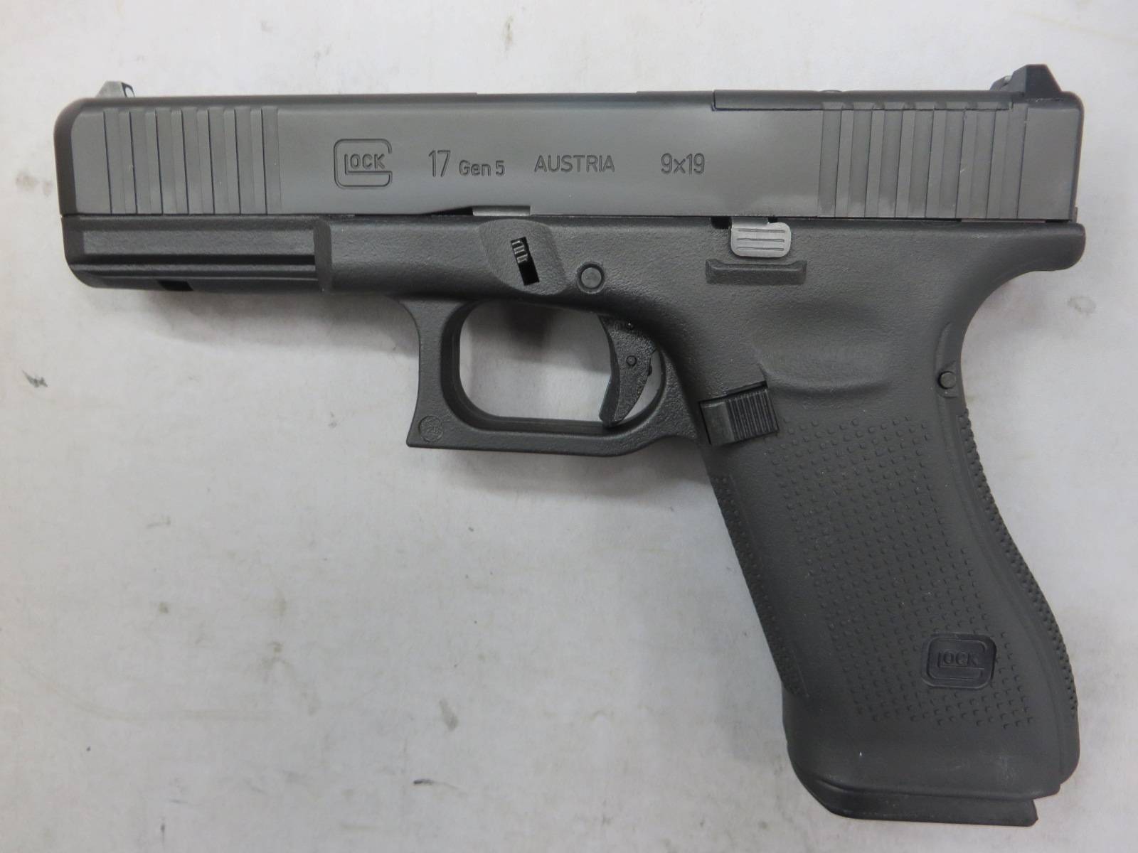 【GHK・UMAREX】グロック17 Gen.5 MOS メタルスライド・G17 Glock17