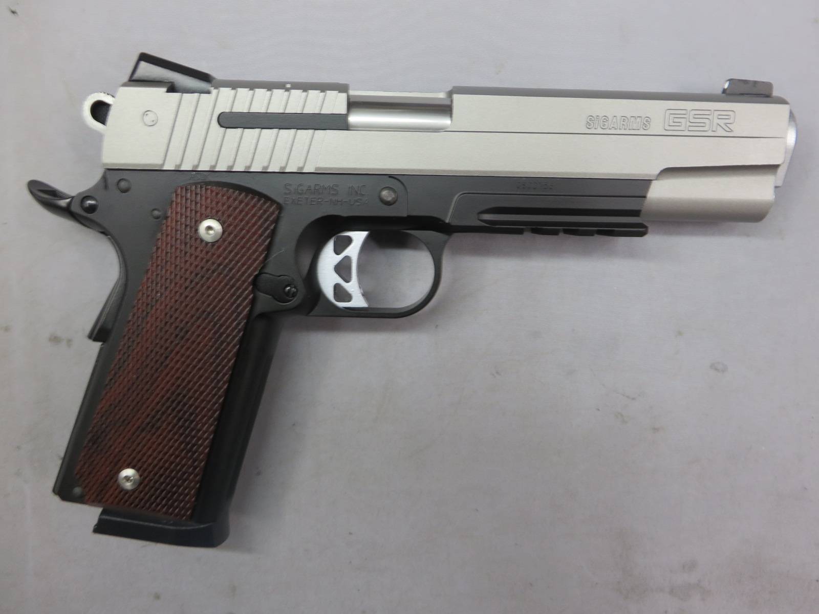 【ウエスタンアームズ】SIG ARMS GSR 2トーン