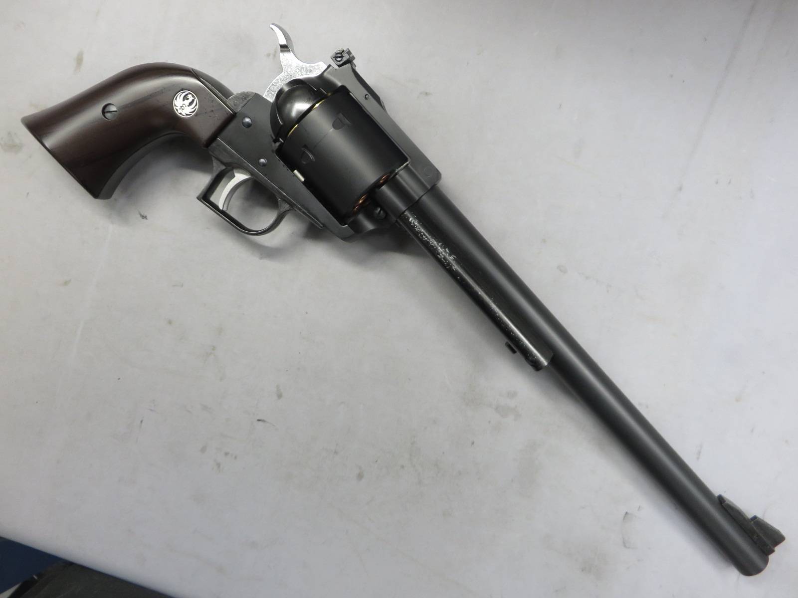 【マルシン】スーパーブラックホーク 10.5in マットブラック プラグリップ仕様 6mmBB リアルXカートリッジ