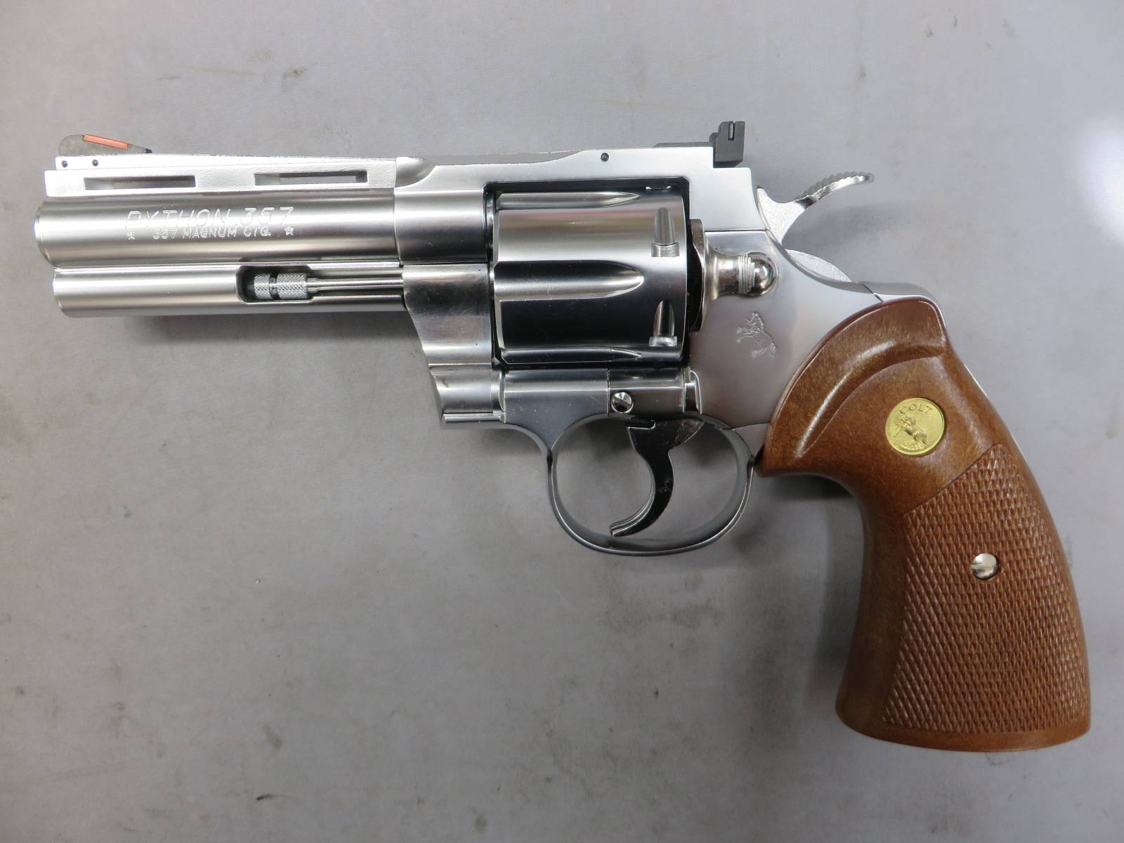 【タナカ】コルトパイソン.357mag 4in R-model ステンレス モデルガン