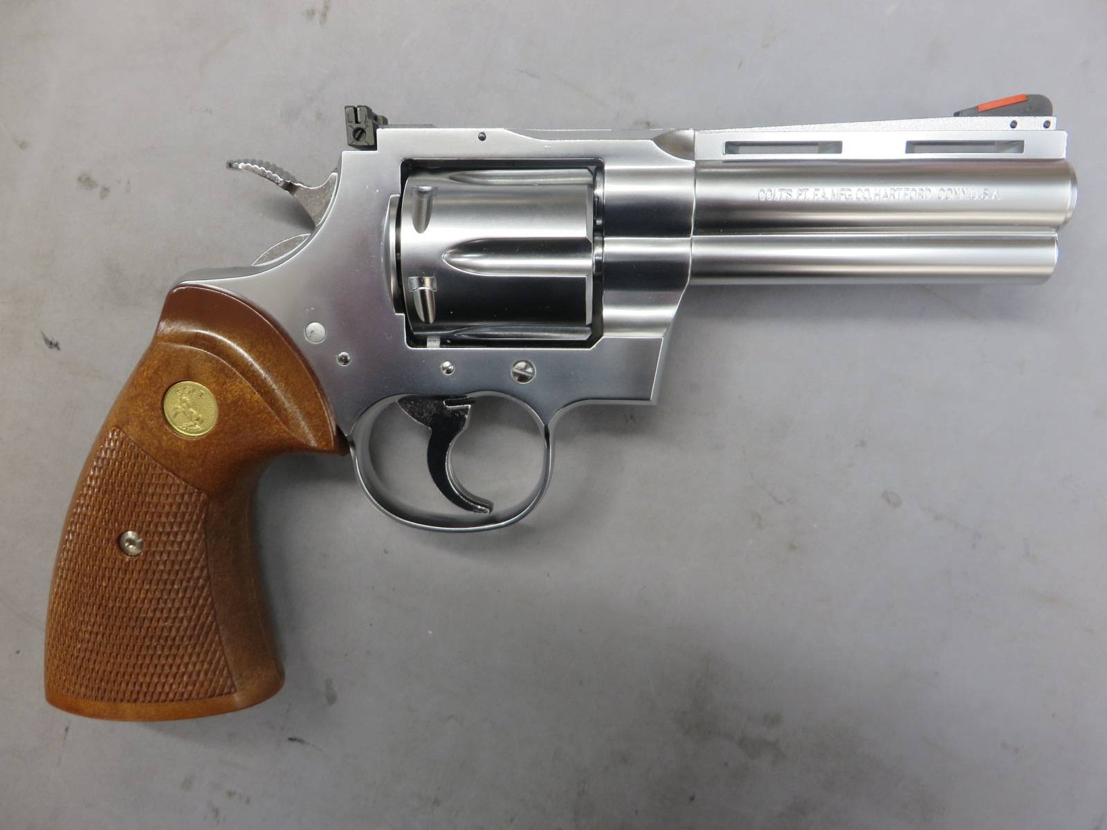 【タナカ】コルトパイソン.357mag 4in R-model ステンレス モデルガン