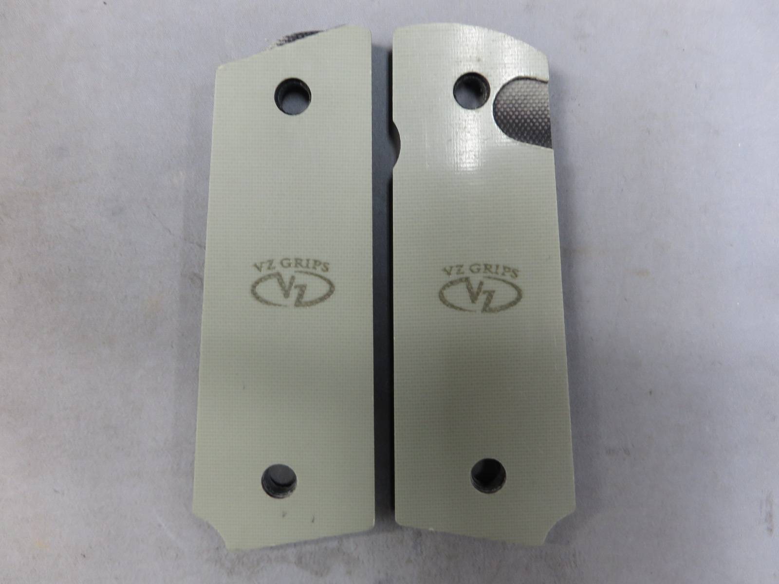 【Vz Grips】G10グリップ 1911 ダブルダイヤモンド Colt ロゴ Gry