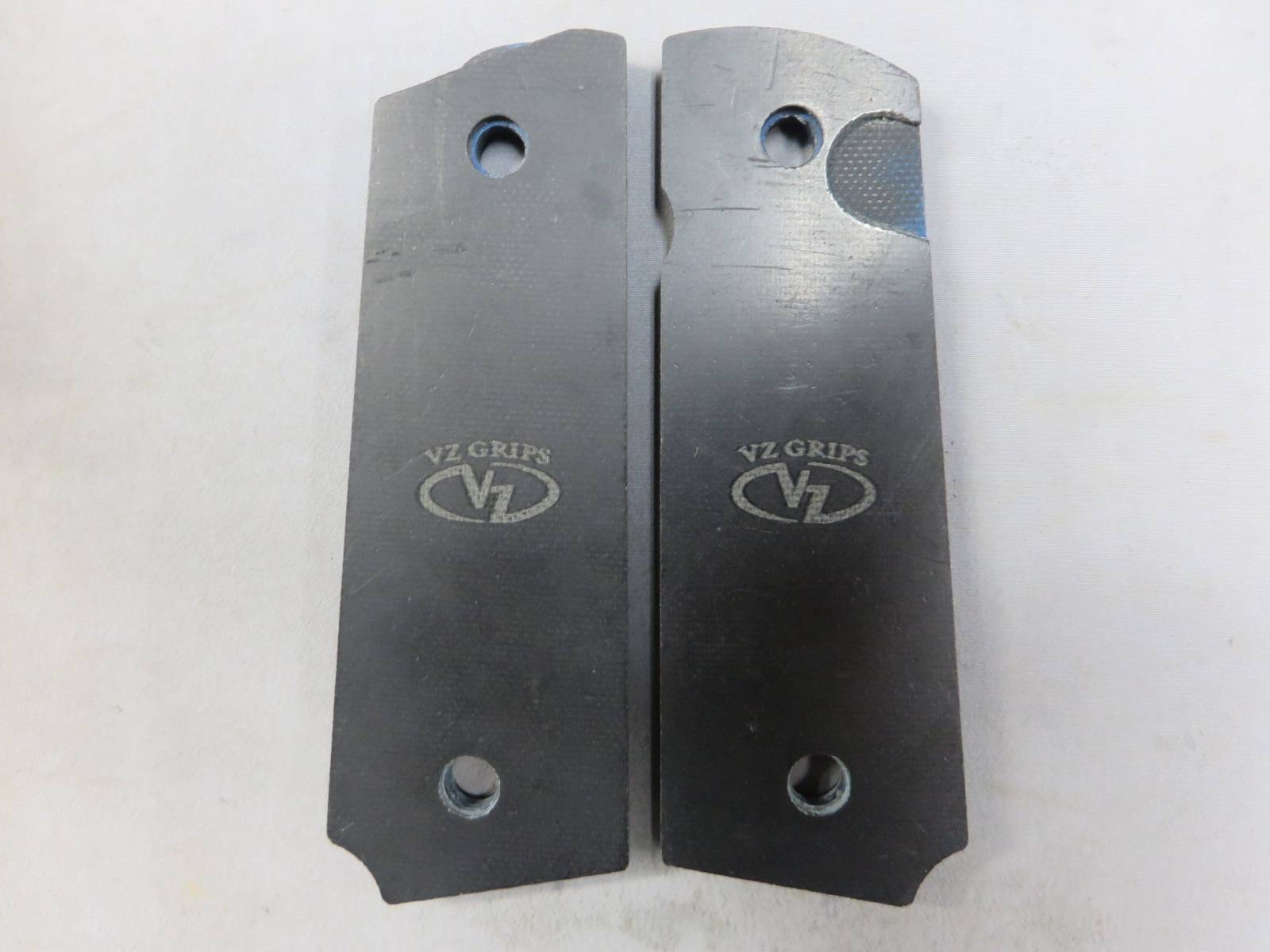 【Vz Grips】G10グリップ 1911 ダブルダイヤモンド Colt ロゴ ブルー