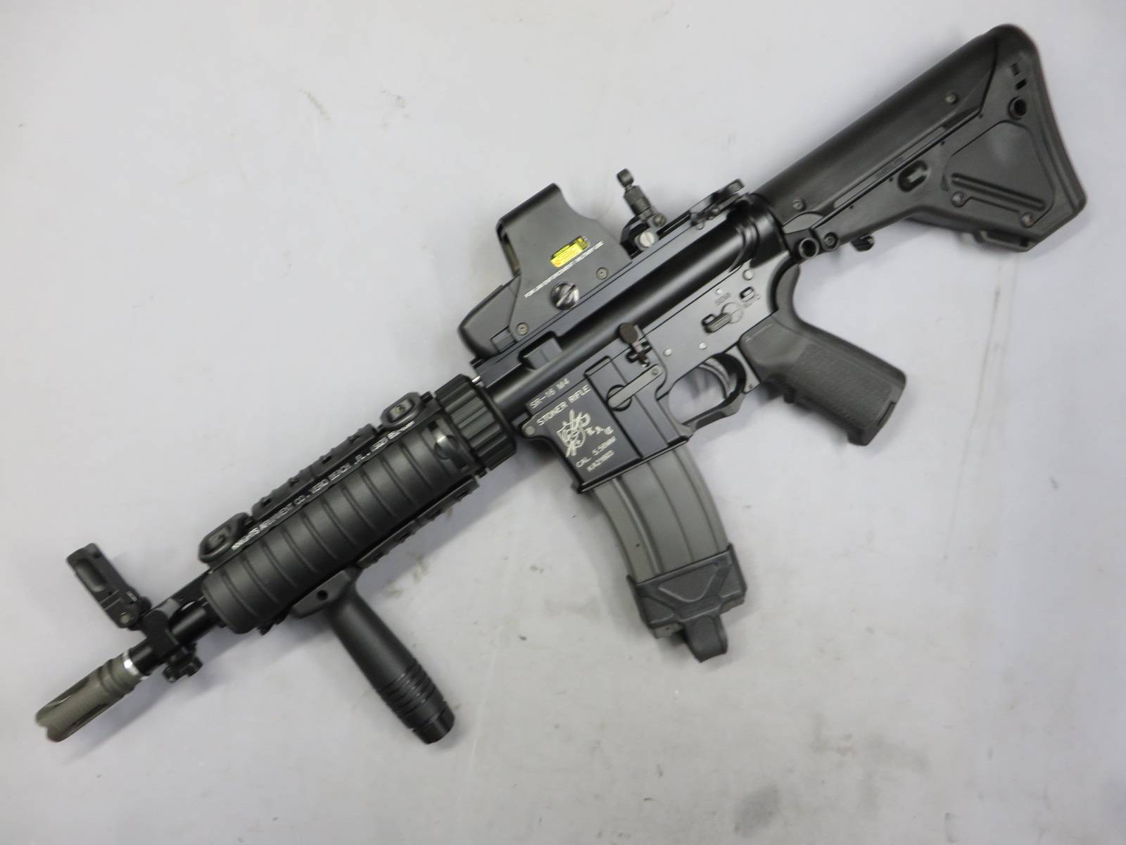 【ウエスタンアームズ】M4A1 フルメタルカスタム ナイツSR-16 カスタム
