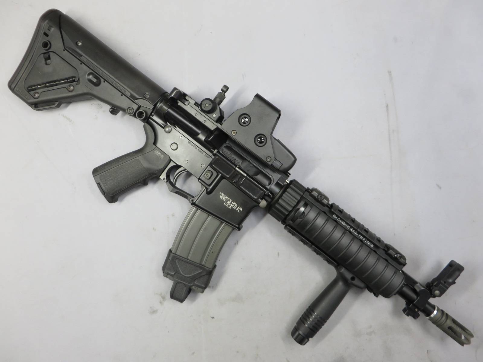 【ウエスタンアームズ】M4A1 フルメタルカスタム ナイツSR-16 カスタム