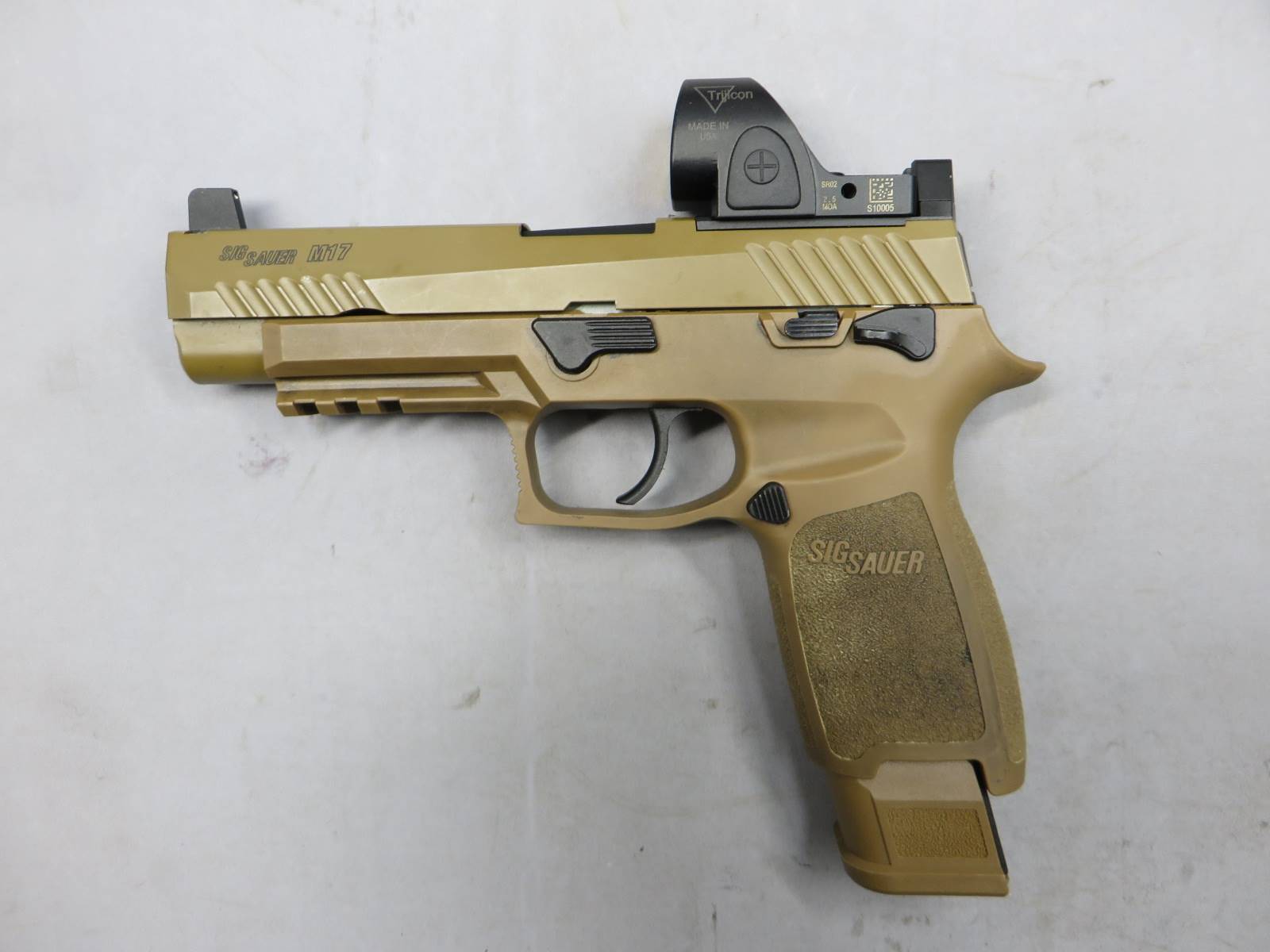 【SIG AIR・VFC】P320-M17 PROFORCE メタルスライド Trijiconタイプ SRO・ SIG SAUER アメリカ陸軍最新型制式採用拳銃