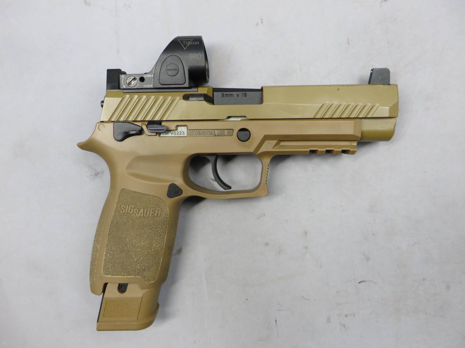 【SIG AIR・VFC】P320-M17 PROFORCE メタルスライド Trijiconタイプ SRO・ SIG SAUER アメリカ陸軍最新型制式採用拳銃