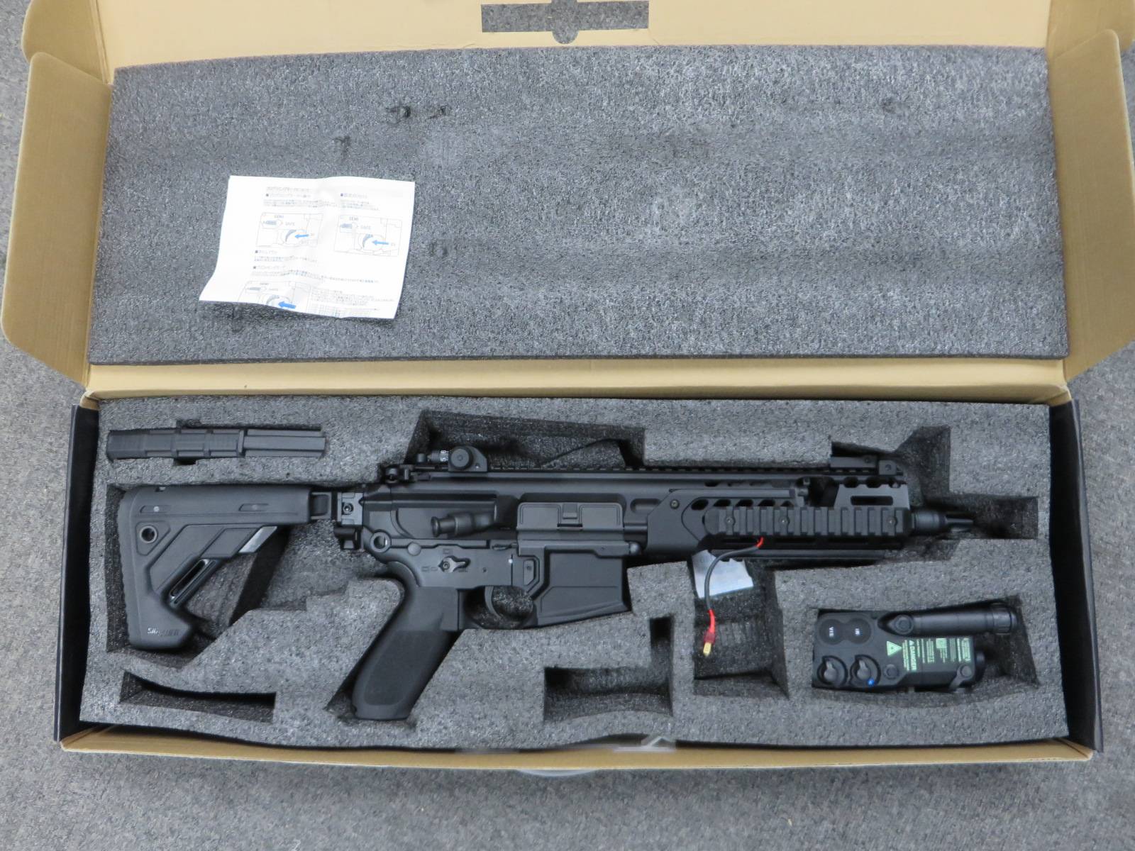 【AF】 S003 SIG MCX　SPEARLT SBR 8in KESTREL V12・バッテリーケース 　電動ガン