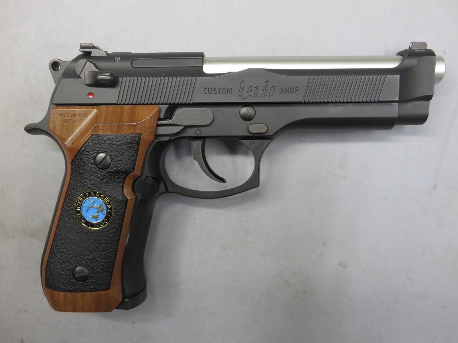 【東京マルイ】サムライエッジ　M92F/S.T.A.R.S.カスタム ジルバレンタイン モデル　バイオハザード