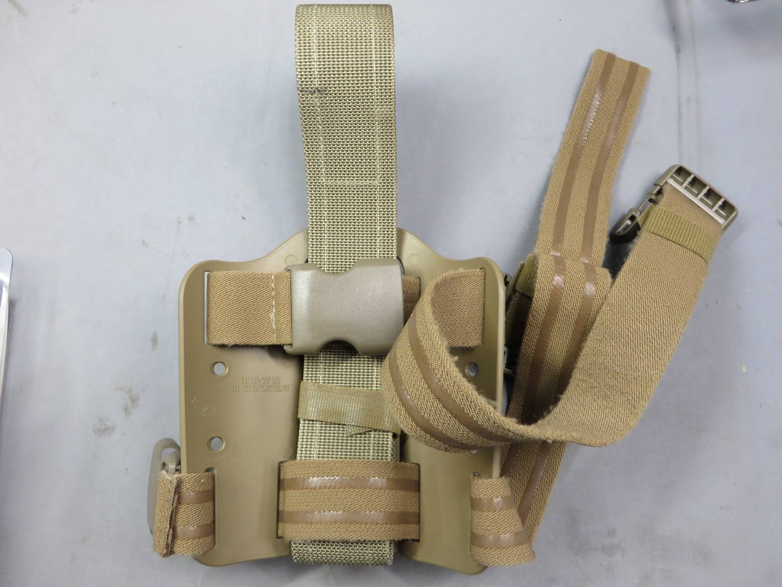 【サファリランド】Model 6004・Glock レッグホルスター FDE