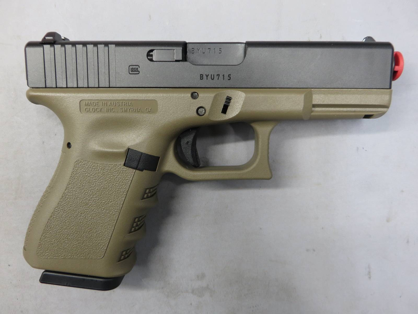 【東京マルイ】グロック19 3rd ジェネレーション・Tanフレーム カスタム