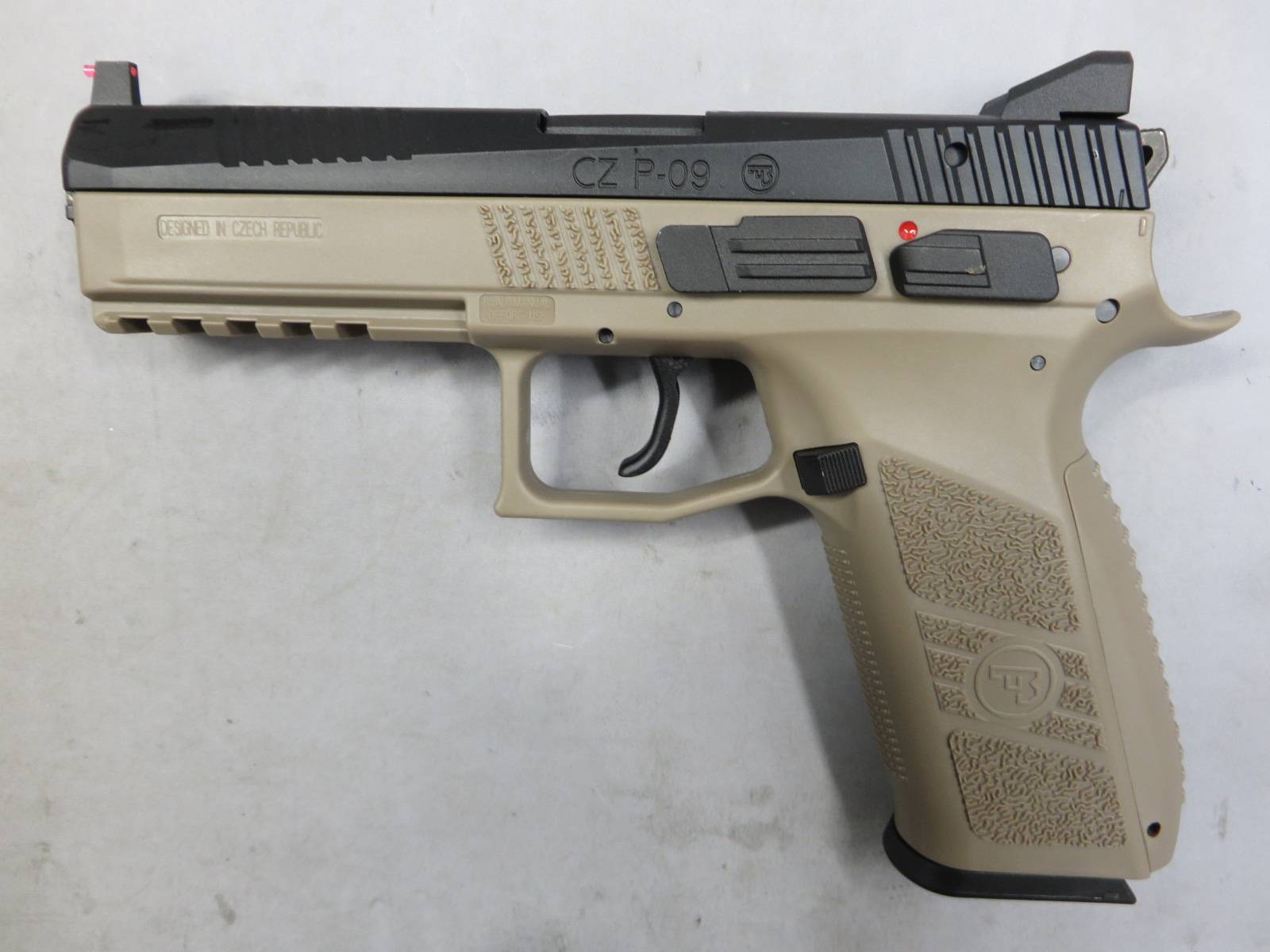 【Carbon8】CZ P-09 Tan フレーム CO2