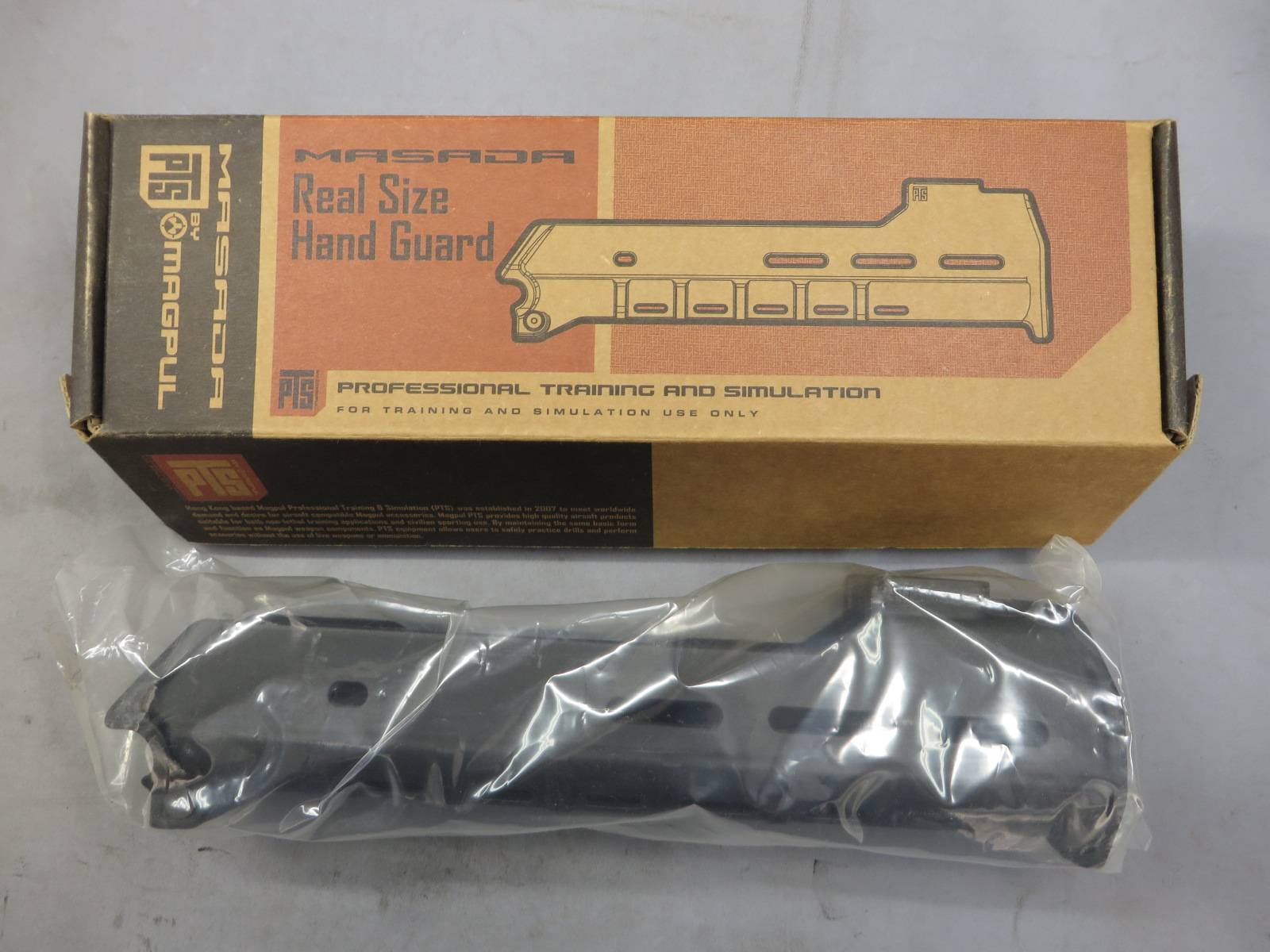 【MAGPUL PTS】MASADA ポリマーハンドガード（リアルサイズ）ブラック MPTS056