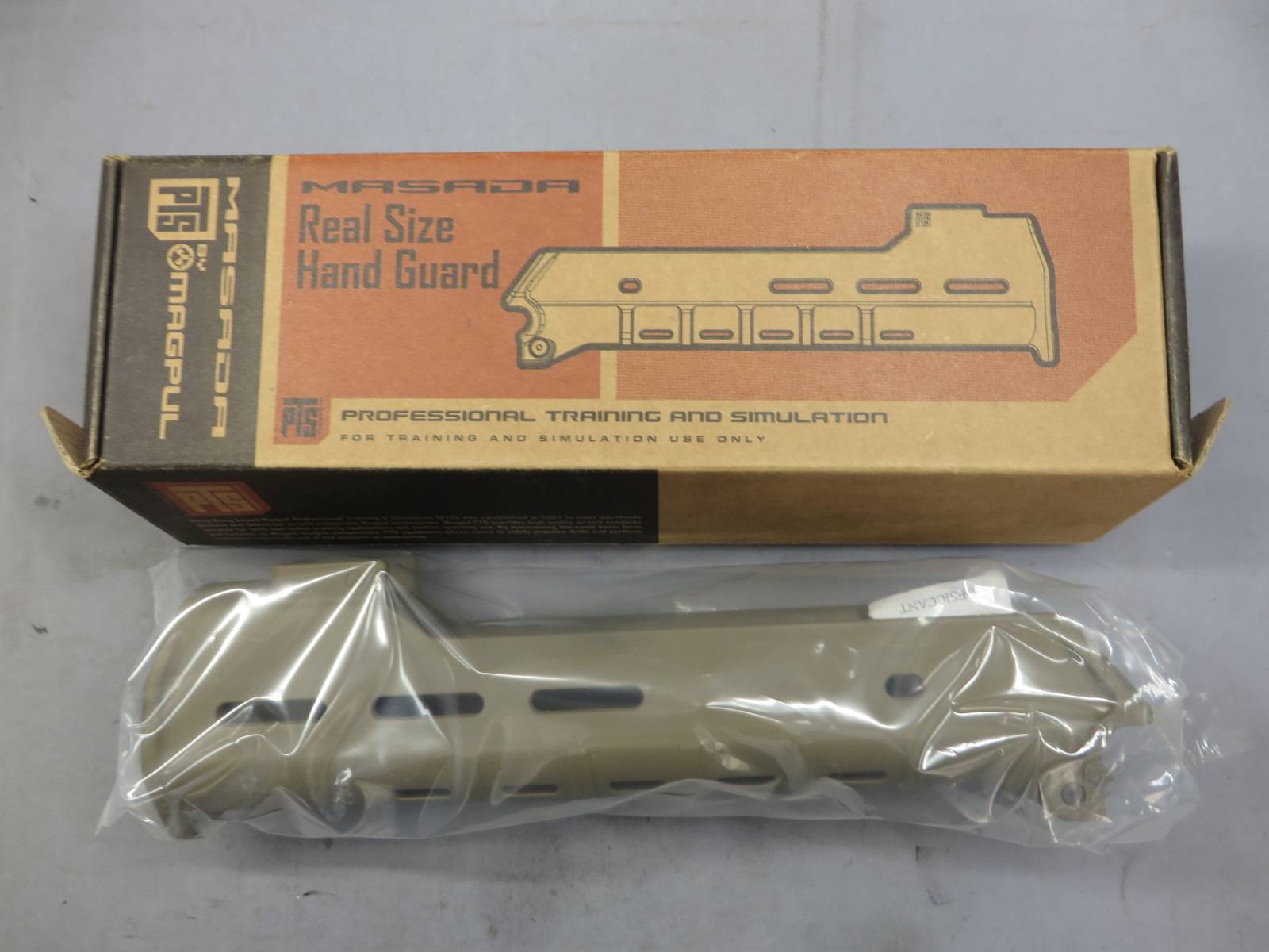 【MAGPUL PTS】MASADA ポリマーハンドガード（リアルサイズ）DE MPTS056