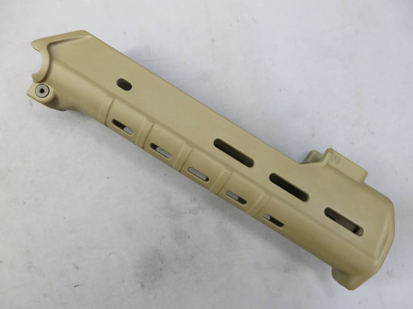 【MAGPUL PTS】MASADA ポリマーハンドガード（リアルサイズ）DE MPTS056