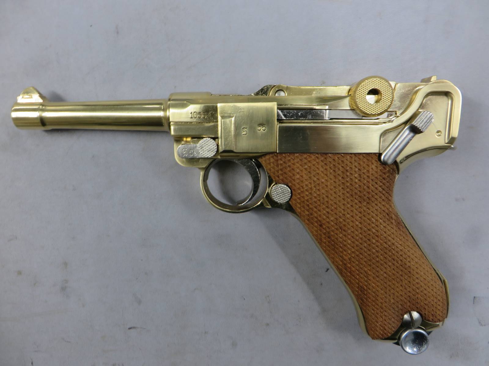 【マルシン】ルガーP08 4in パラベラム チェッカー木製グリップ SMG・金属モデルガン