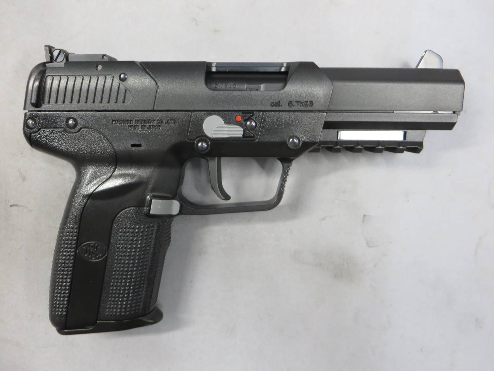 【マルシン】Five-seveN 6ｍｍBB CO2 ブラック・ファイブセブン・5-7