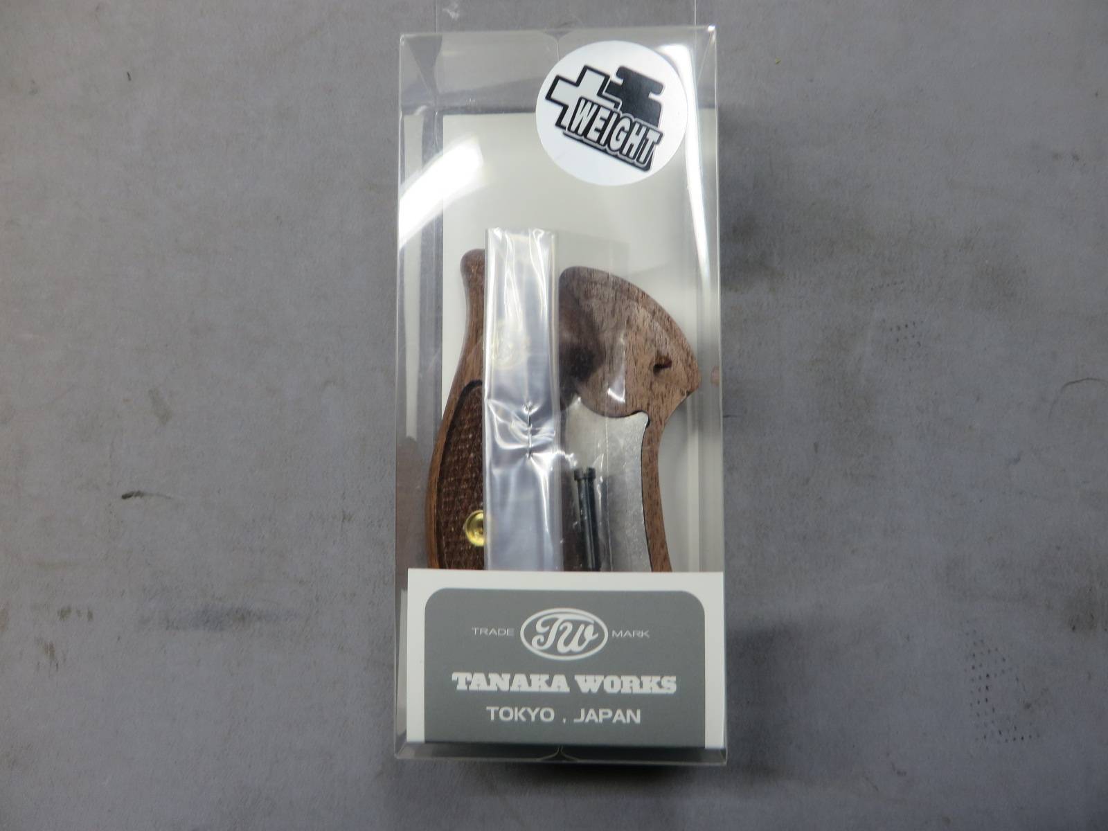 【タナカ】S&W Jフレーム ラウンドバット ウォールナットチェッカー +Weight