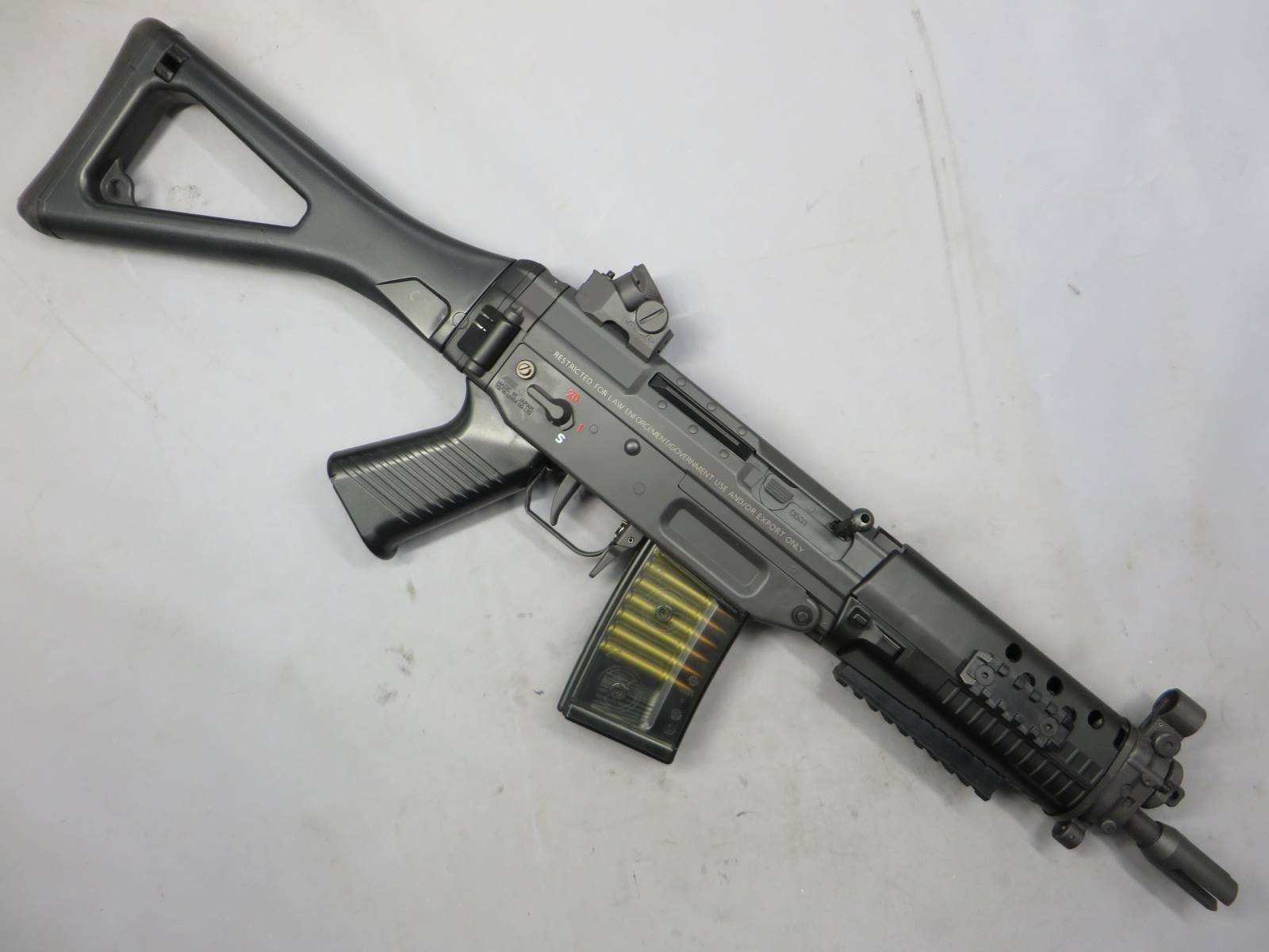 【東京マルイ】SIG 552 Seals・220連マガジン×2本 スタンダード電動ガン