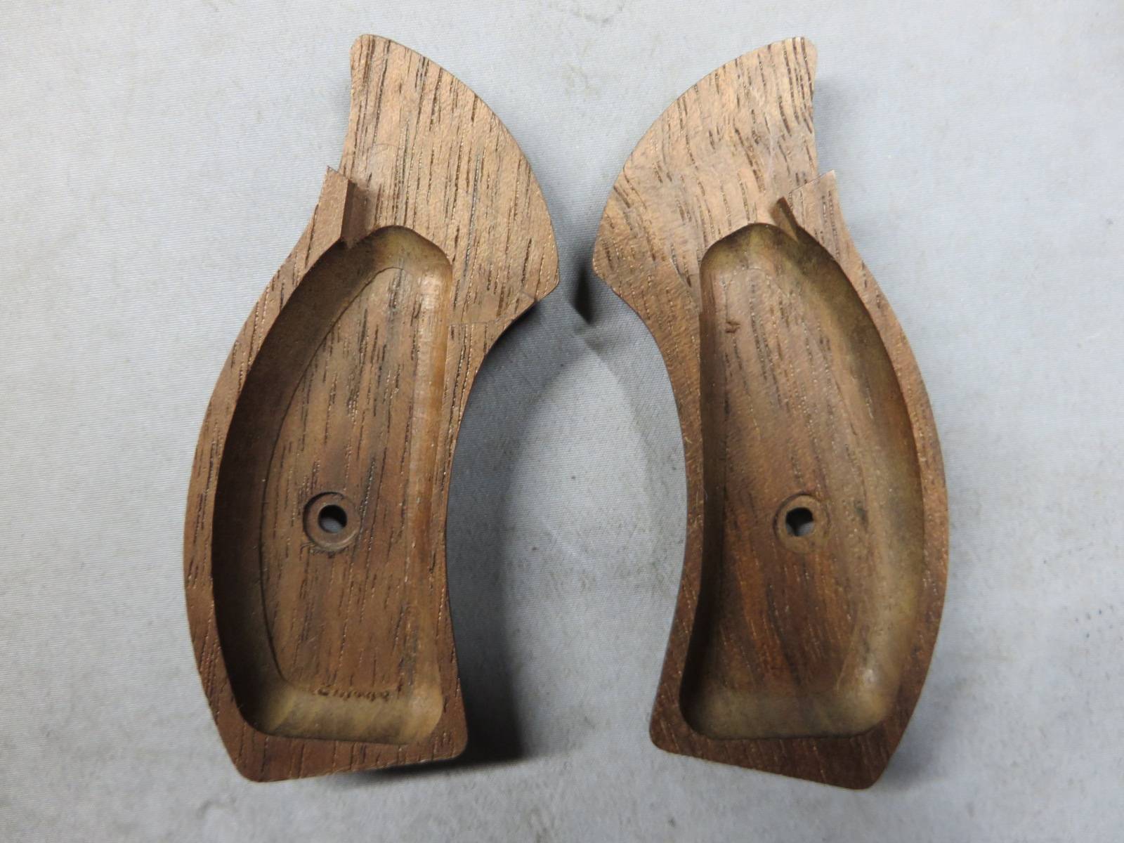 【マルシン】S&W Jフレーム ラウンドバット サービスタイプ 木製グリップ