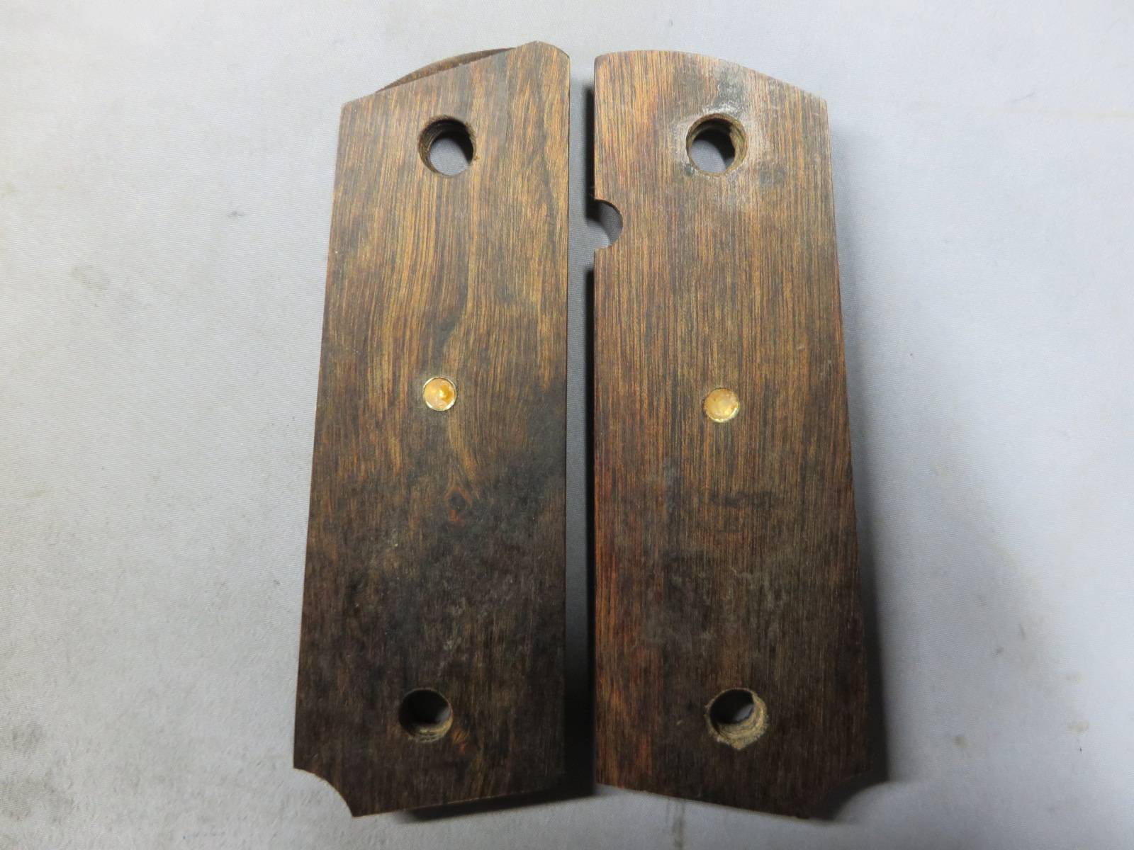 【不明】GM・1911 チェッカー  メダリオン付き