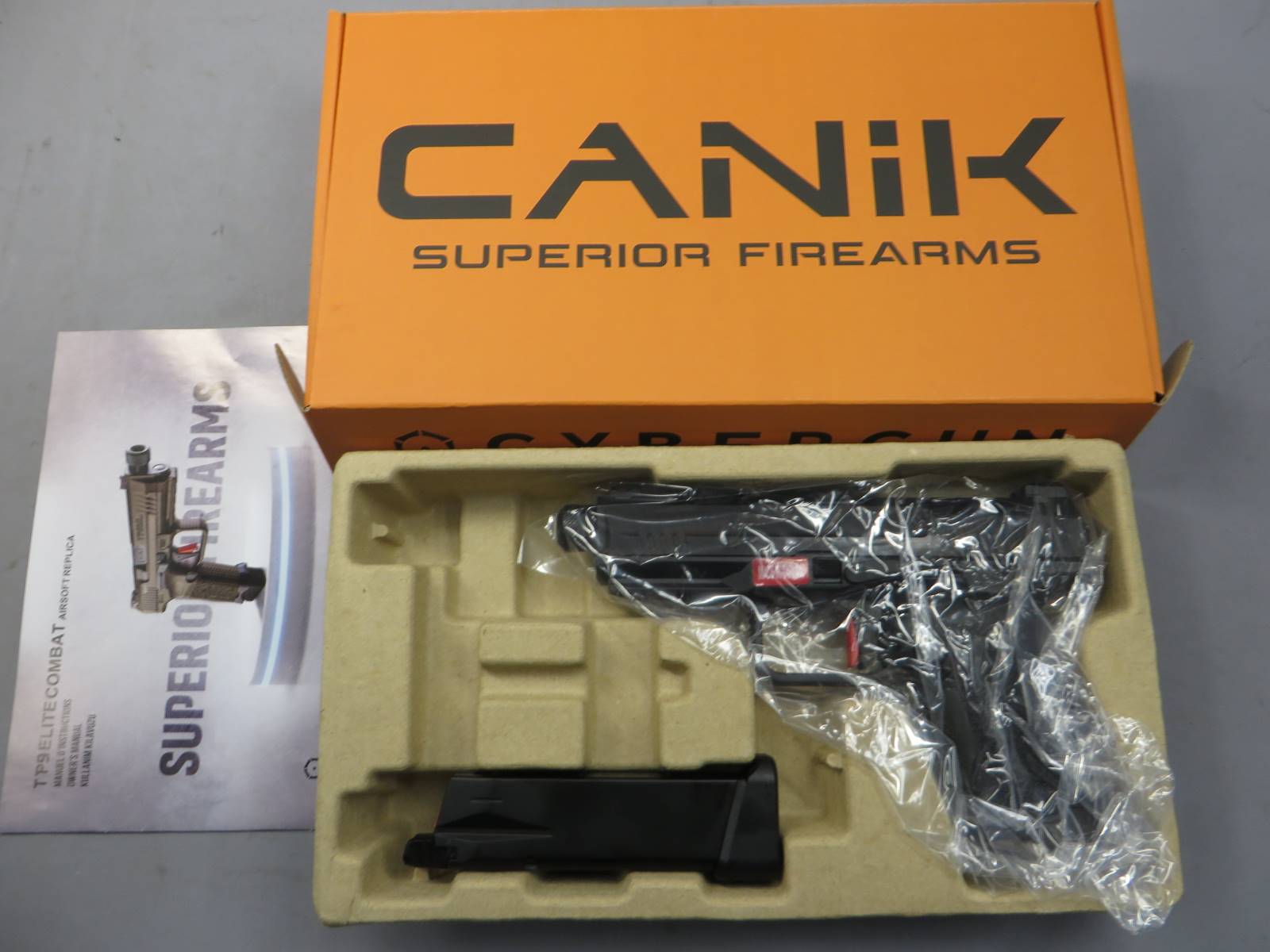 【EMG・CyberGun】CANiK TP9 ELITE COMBAT ブラック