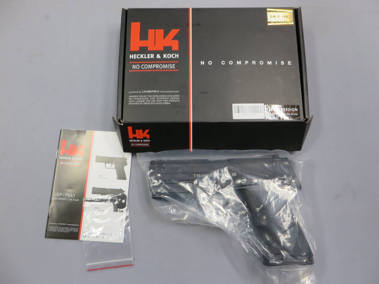 【UMAREX】H&K USP 9mm メタルスライド・HOGUE ラバーグリップ・マウント