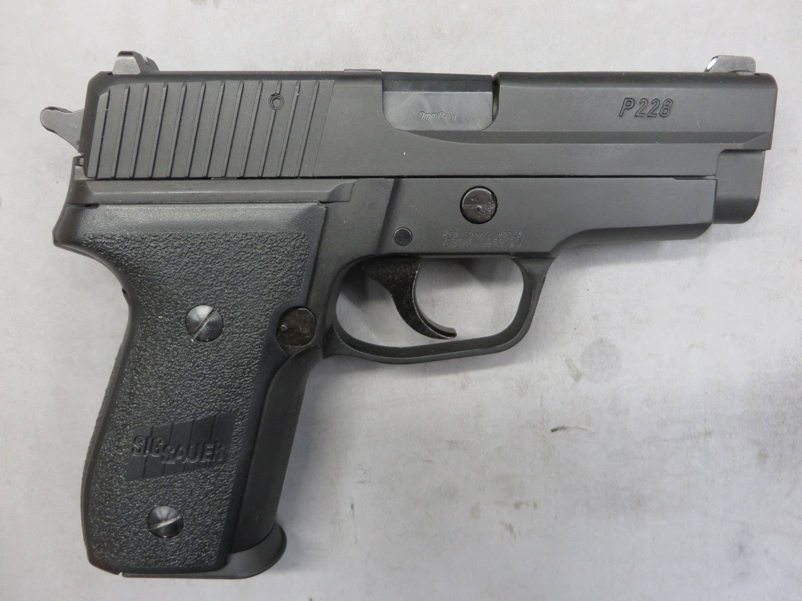 【タナカ】SIG SAUER P228 スイスポリス Ver（現行マガジン）