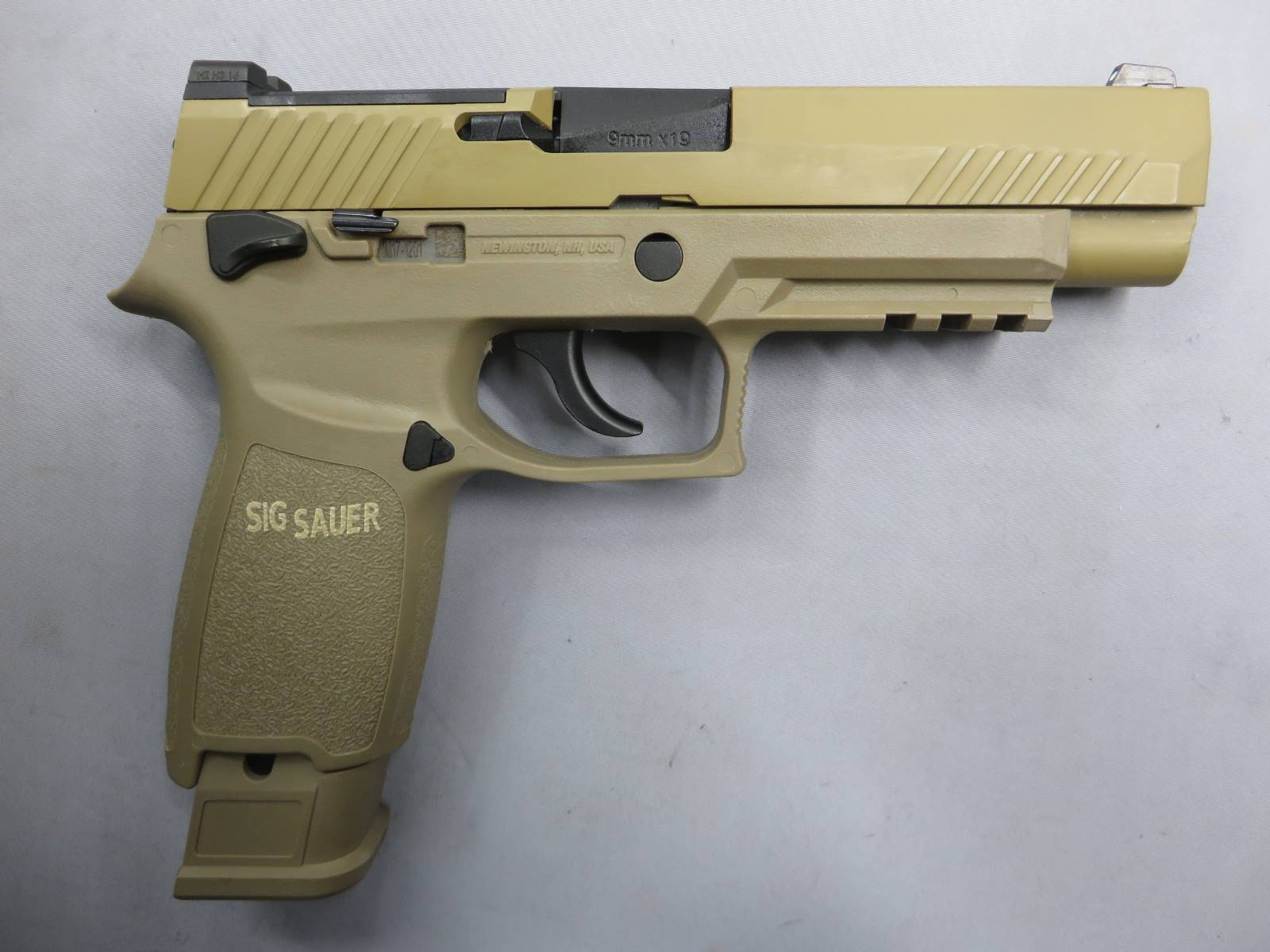 【AEG】P320-M17・刻印有   SIG SAUER アメリカ陸軍最新型制式採用拳銃